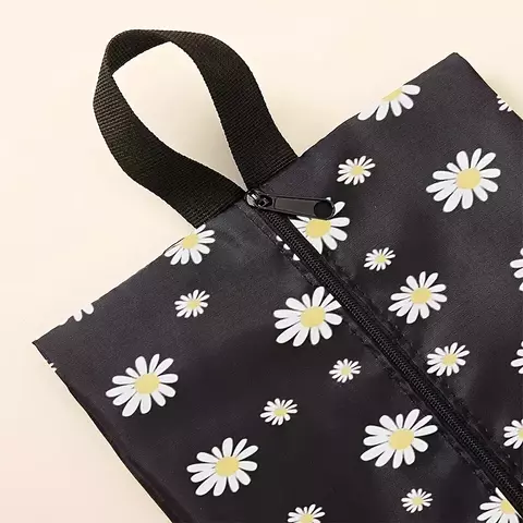 Bolsa con cierre para zapatilas. Margaritas. Precio por unidad. - comprar online