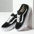 Vans Old Skool Plataforma Black White - Bugs Bunny Sneakers