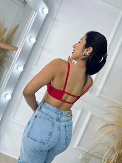 CROPTOP LOLITA en internet