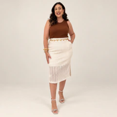 Saia Luiza Off Plus Size com Aspecto de Tricô na internet