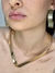 Conjunto choker e brinco aro v dourado