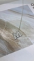 Colar com pingente inicial - comprar online