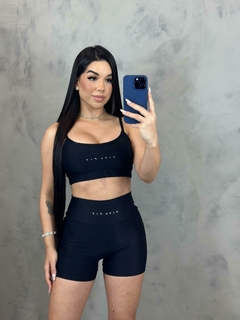 Top Canelado - Allure na internet