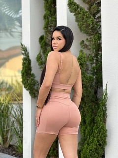 Shorts em Poliamida - Cós em V Modelador - comprar online