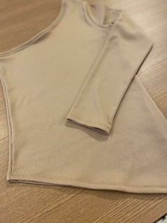 Blusa Canelada Assimétrica - loja online