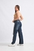 Jeans wide con lineas en internet