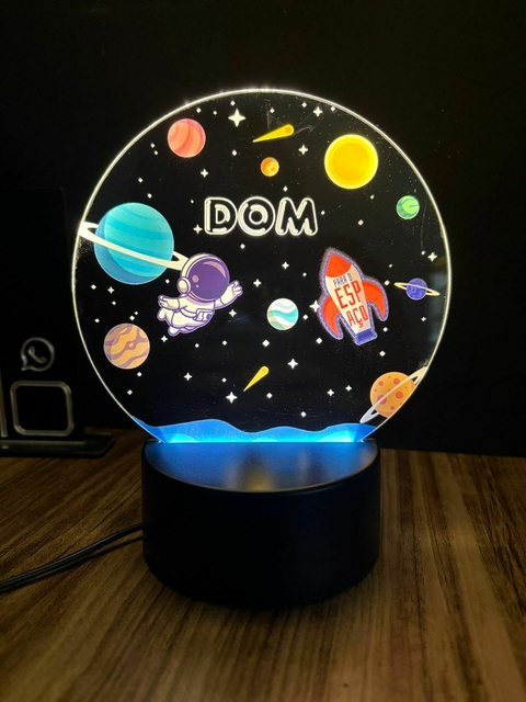 Luminária Infantil Astronauta com Nome Personalizado
