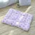 CAMA DE PELÚCIA DUPLA FACE PARA CÃES E GATOS.