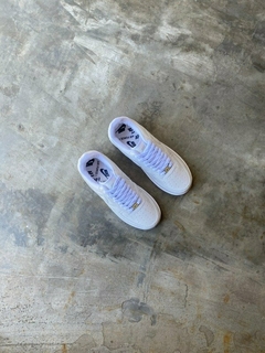 Nike Air Force 1 Low - Triple White en internet
