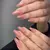 Conjunto de unhas falsas monocromáticas, Pressionar as pontas das unhas, Estile