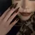 Conjunto de unhas falsas monocromáticas, Pressionar as pontas das unhas, Estile na internet