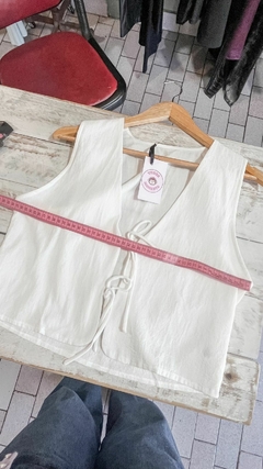 Tie-Front Linen Vest - Three Monkeys store
