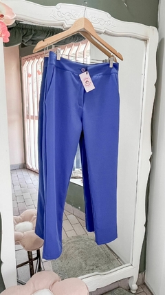 Classic Blue Pants en internet