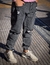 Jogger gris nevado con rotura (38 al 48)