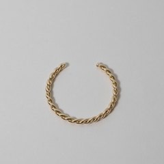 Bracelete Torcido na internet