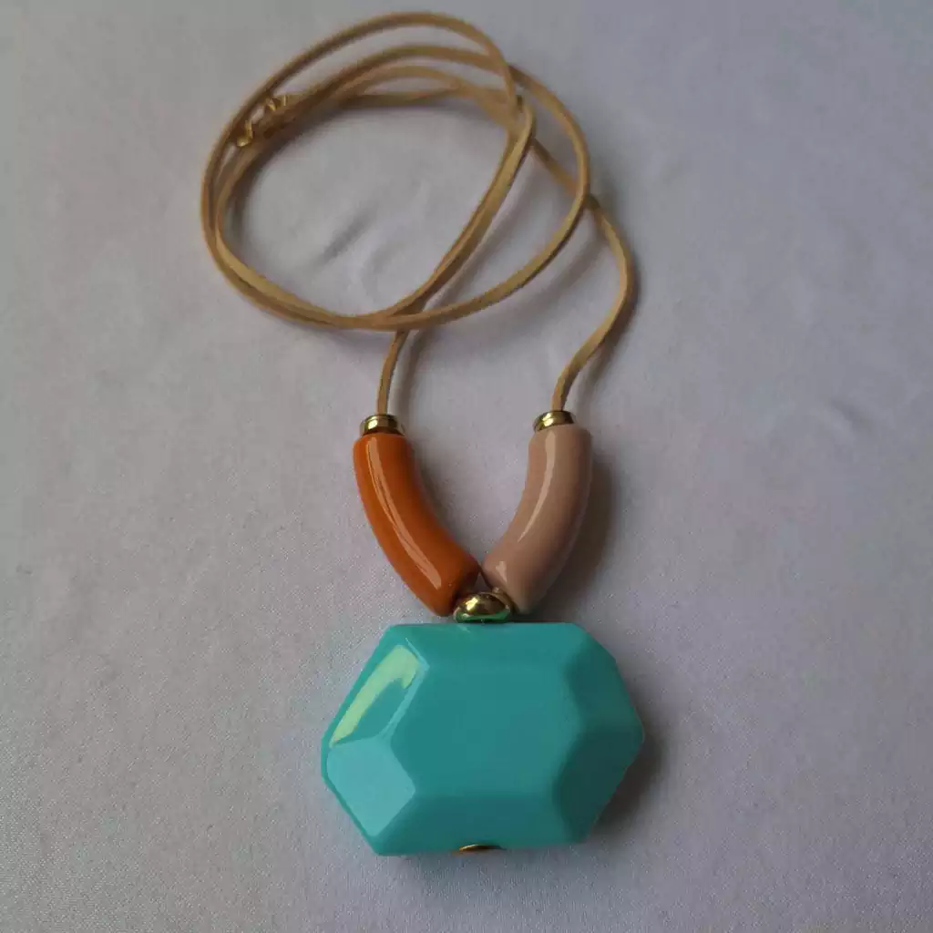 Coleção Ousadas: Colar 1 fio com Pedra Azul Clara