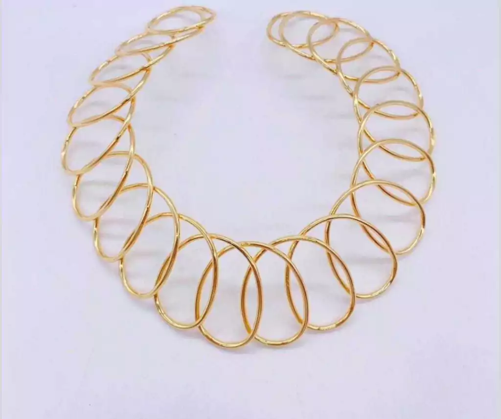 Coleção Sempre Bella: Chocker Elos Dourado