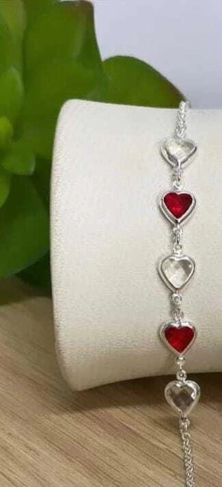 Coleção Delicadeza: Pulseira Corações Pedra Vermelha Prata 925