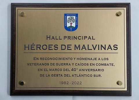 Placa de Bronce Cepillado con base de madera