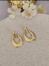 Aretes ovalo Dorados