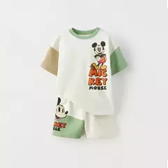 conjunto manga curta impresso Mickey infantil, roupas de verão, t-shirt e shorts