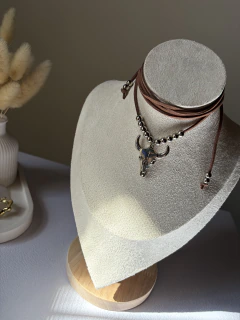 COLLAR DE GAMUZA COW CACAO LIGHT en internet