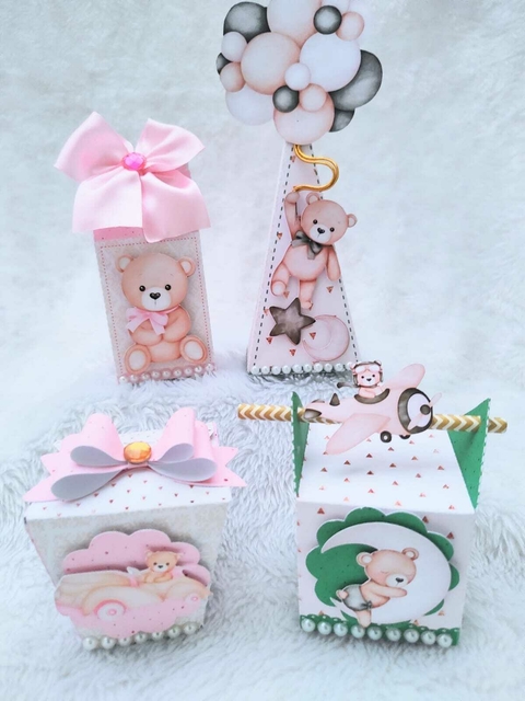 Transforme qualquer celebração em um momento ainda mais especial com o Kit Papelaria Personalizada Clássica para Festa – 24 Peças! Esse conjunto exclusivo foi criado para agregar charme e sofisticação, um detalhe encantador para eventos especiais.