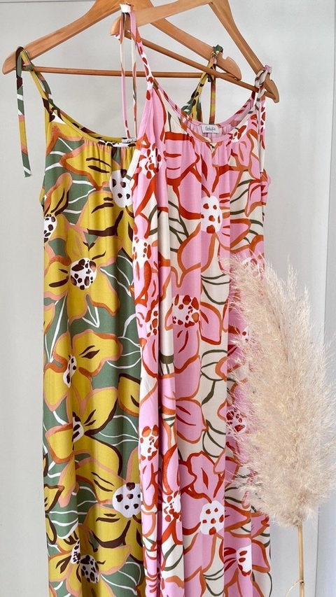 Banner de la categoría Vestidos / Túnicas / Kimonos