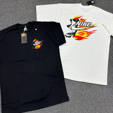 Camiseta Oversized Nike