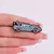 Cartoon Sport Car Esmalte Pin, filmes de ficção científica Inspirado Veículo Broche, Jacket Lapel Badge, Presente Jóias para amigos na internet
