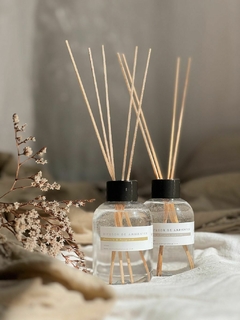 DIFUSOR DE AMBIENTES PERA Y JENGIBRE 150ML
