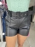 Shorts courino c/ cinto