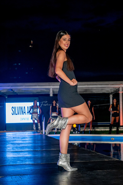 Bota Darlyn Plata en internet