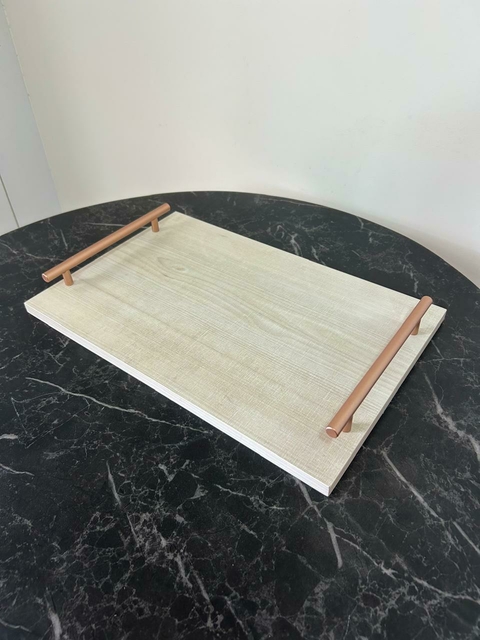 BANDEJA EM MDF AMADEIRADO CLARO