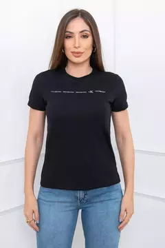 Camiseta feminina CALVIN KLEIN na internet