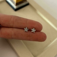Aros flor con strass