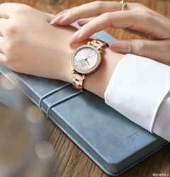 Reloj circones blancos✨ - comprar online