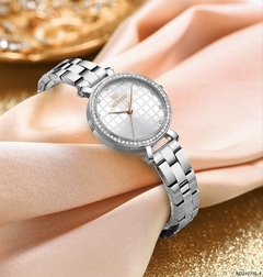 Reloj circones blancos✨