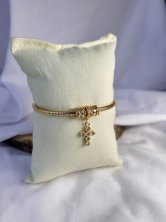Pulsera charm cruz ✨