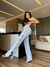 CALÇA JEANS COM RECORTE LATERAL - comprar online