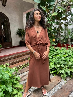 Vestido Nó Marrom na internet