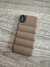 FUNDA IPHONE X/XS PUFFER MARRON