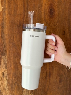 VASO TERMICO TRENDY ACERO INOXIDABLE CON MANIJA LATERAL 1200ML en internet