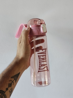 Imagen de BOTELLA DEPORTIVA EVERLAST TRANSPARENTE CON BOTON 600ML