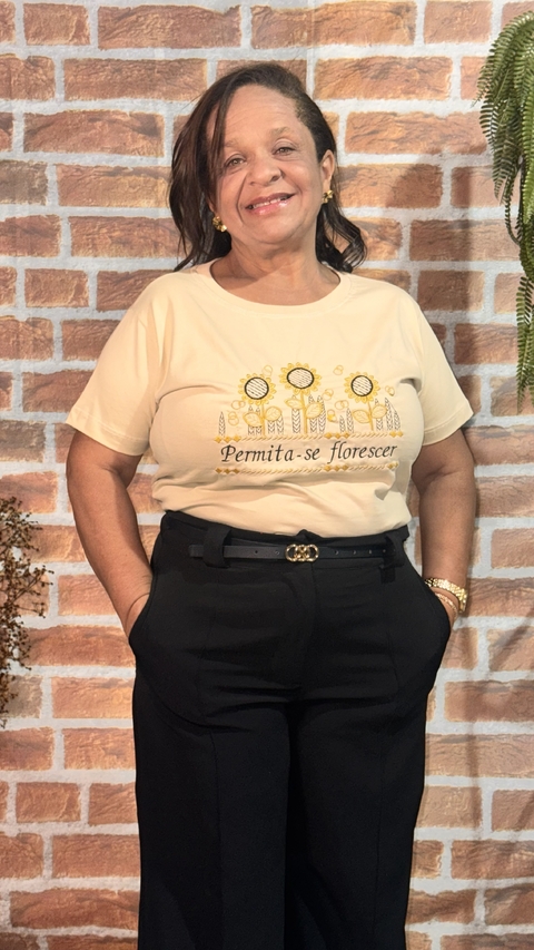T-Shirt Areia Florescer