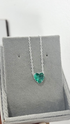 Colar coração zircônia verde - comprar online