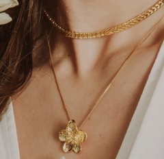 Colar flor grande - comprar online