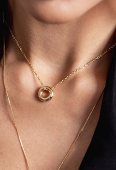 Colar círculo dourado - comprar online
