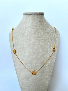 Colar longo flores dourado na internet