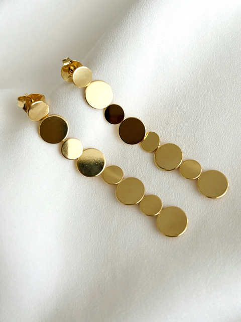 Brinco longo medalhas dourado